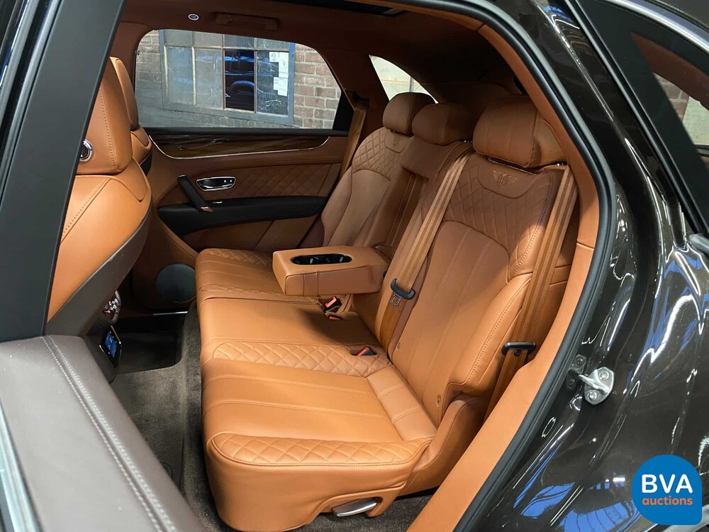 Bentley Bentayga 6.0 W12 608pk 2018 -Original NL-, RK-639-X.