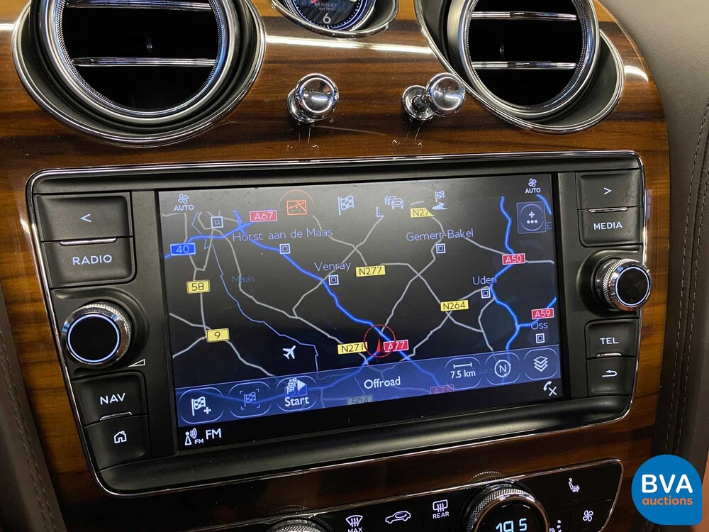 Bentley Bentayga 6.0 W12 608pk 2018 -Original NL-, RK-639-X.