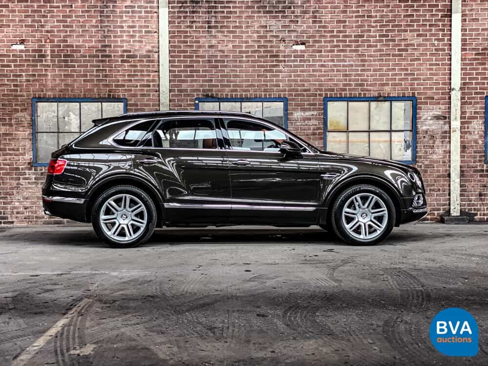 Bentley Bentayga 6.0 W12 608pk 2018 -Original NL-, RK-639-X.