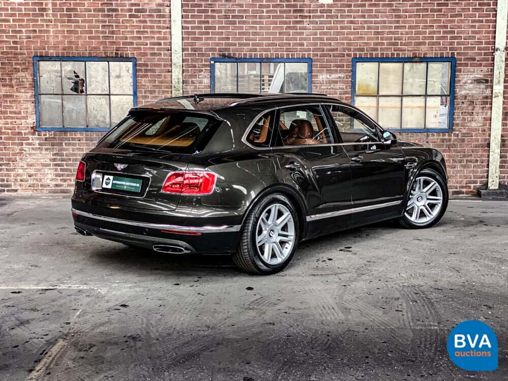 Bentley Bentayga 6.0 W12 608pk 2018 -Original NL-, RK-639-X.