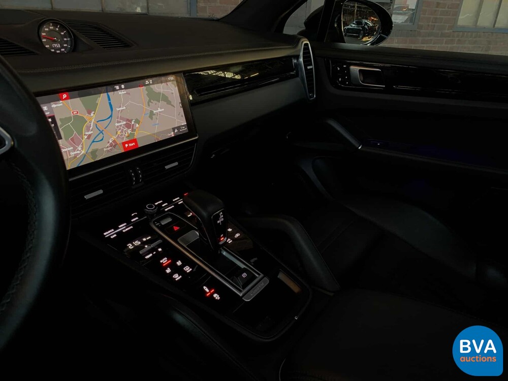 Porsche Cayenne S SportChrono 2.9 V6 441 PS 2018 Org.-Nr. NL-NW-MODELL, RT-808-G.