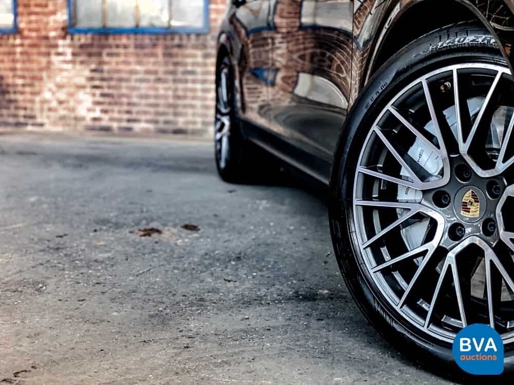 Porsche Cayenne S SportChrono 2.9 V6 441 PS 2018 Org.-Nr. NL-NW-MODELL, RT-808-G.
