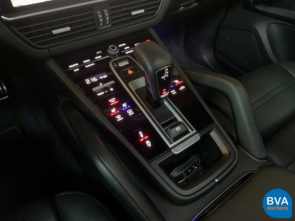 Porsche Cayenne S SportChrono 2.9 V6 441 PS 2018 Org.-Nr. NL-NW-MODELL, RT-808-G.