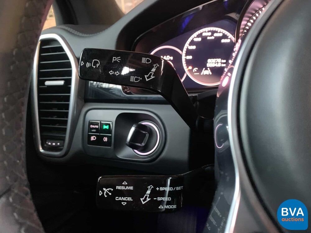 Porsche Cayenne S SportChrono 2.9 V6 441 PS 2018 Org.-Nr. NL-NW-MODELL, RT-808-G.