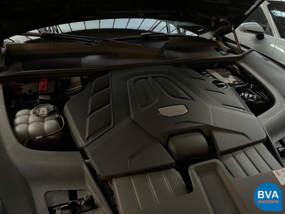 Porsche Cayenne S SportChrono 2.9 V6 441 PS 2018 Org.-Nr. NL-NW-MODELL, RT-808-G.