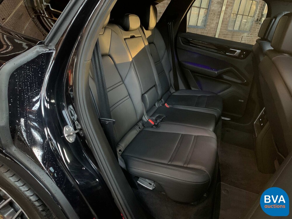 Porsche Cayenne S SportChrono 2.9 V6 441 PS 2018 Org.-Nr. NL-NW-MODELL, RT-808-G.