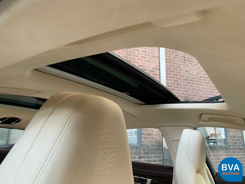 Porsche Panamera 4 E-Hybrid Executive (LWB) Sportchrono 462pk 2.9 V6 2017 -Org NL-, PG-784-J.