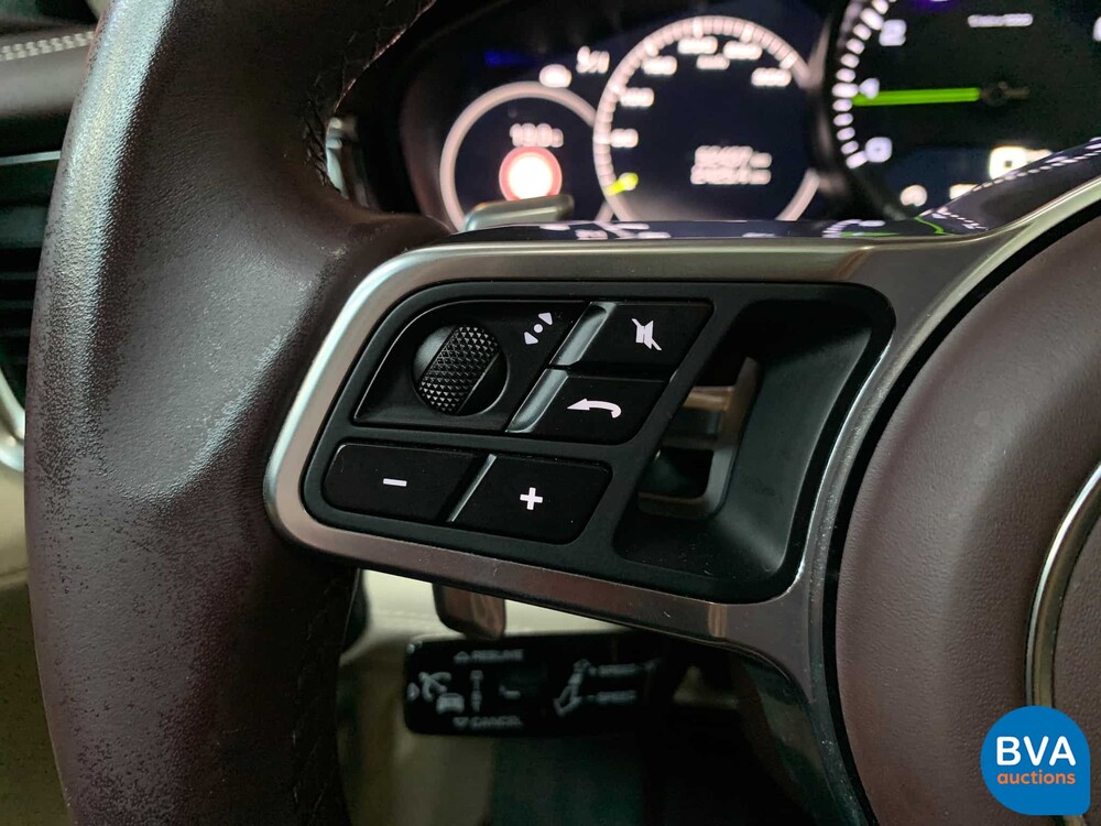 Porsche Panamera 4 E-Hybrid Executive (LWB) Sportchrono 462pk 2.9 V6 2017 -Org NL-, PG-784-J.