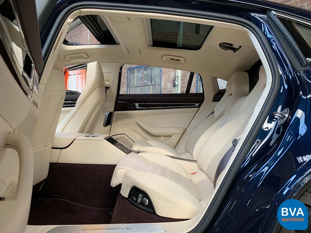 Porsche Panamera 4 E-Hybrid Executive (LWB) Sportchrono 462pk 2.9 V6 2017 -Org NL-, PG-784-J.