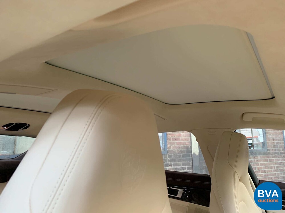 Porsche Panamera 4 E-Hybrid Executive (LWB) Sportchrono 462pk 2.9 V6 2017 -Org NL-, PG-784-J.