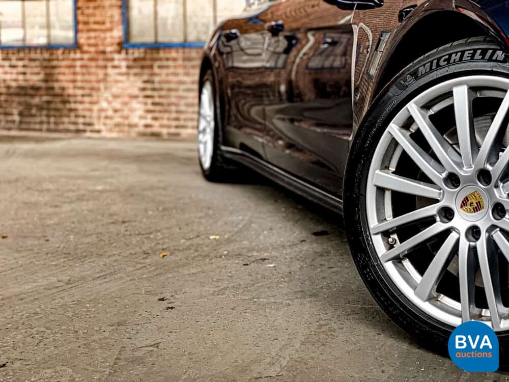 Porsche Panamera 4 E-Hybrid Executive (LWB) Sportchrono 462pk 2.9 V6 2017 -Org NL-, PG-784-J.