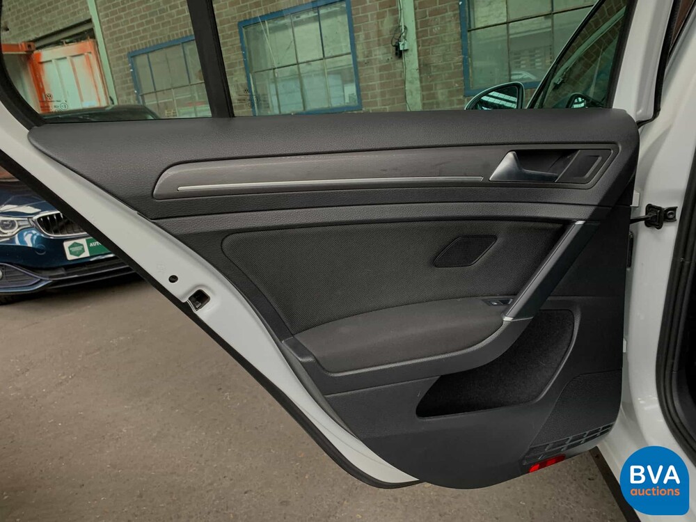 Volkswagen Golf GTI2.0 TSI Performance 245 PS 2020 FACELIFT, K-876-HF.