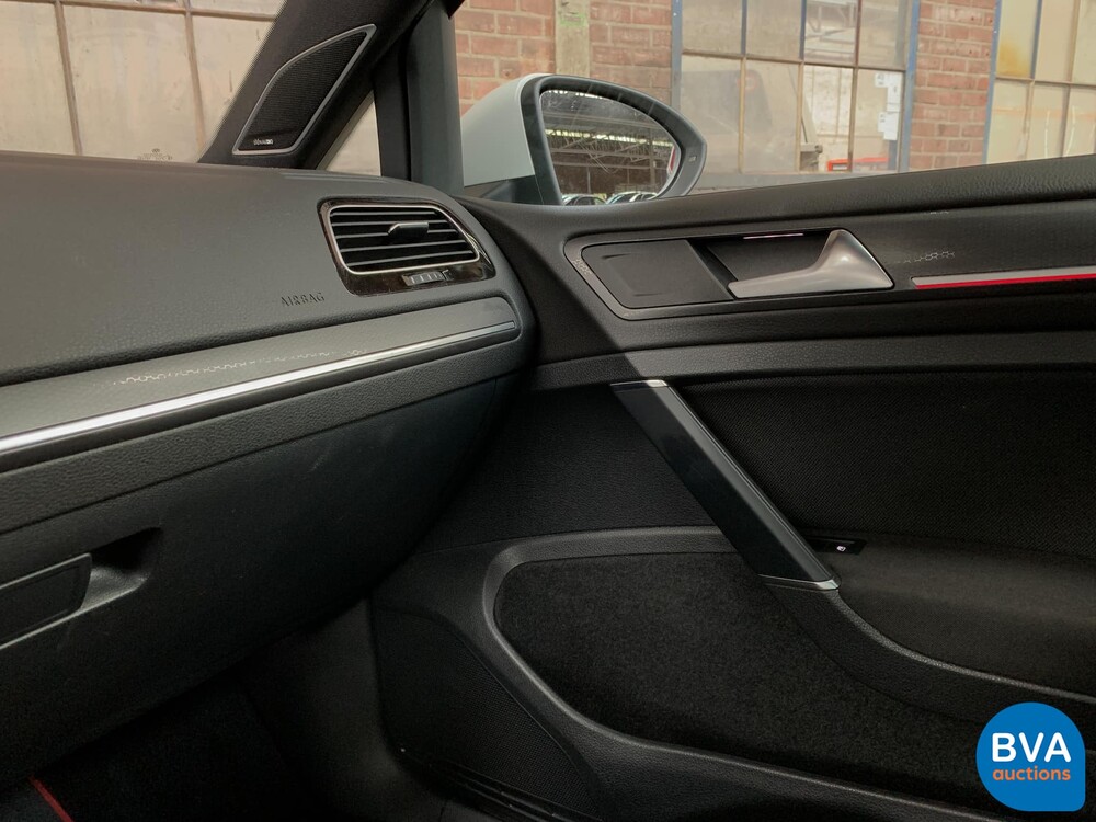 Volkswagen Golf GTI2.0 TSI Performance 245 PS 2020 FACELIFT, K-876-HF.