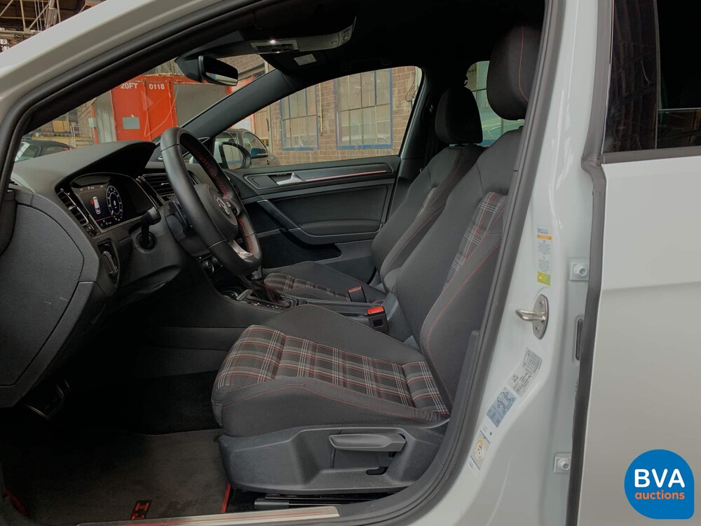 Volkswagen Golf GTI2.0 TSI Performance 245 PS 2020 FACELIFT, K-876-HF.
