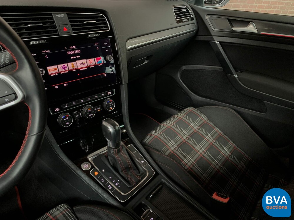 Volkswagen Golf GTI2.0 TSI Performance 245 PS 2020 FACELIFT, K-876-HF.