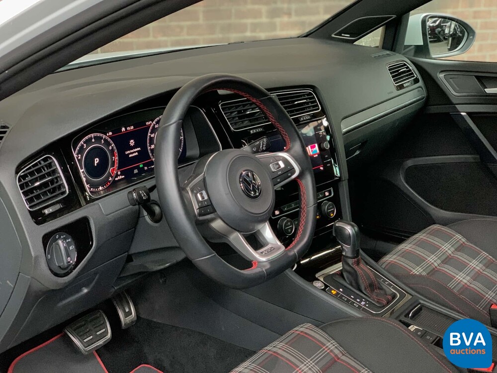 Volkswagen Golf GTI2.0 TSI Performance 245 PS 2020 FACELIFT, K-876-HF.