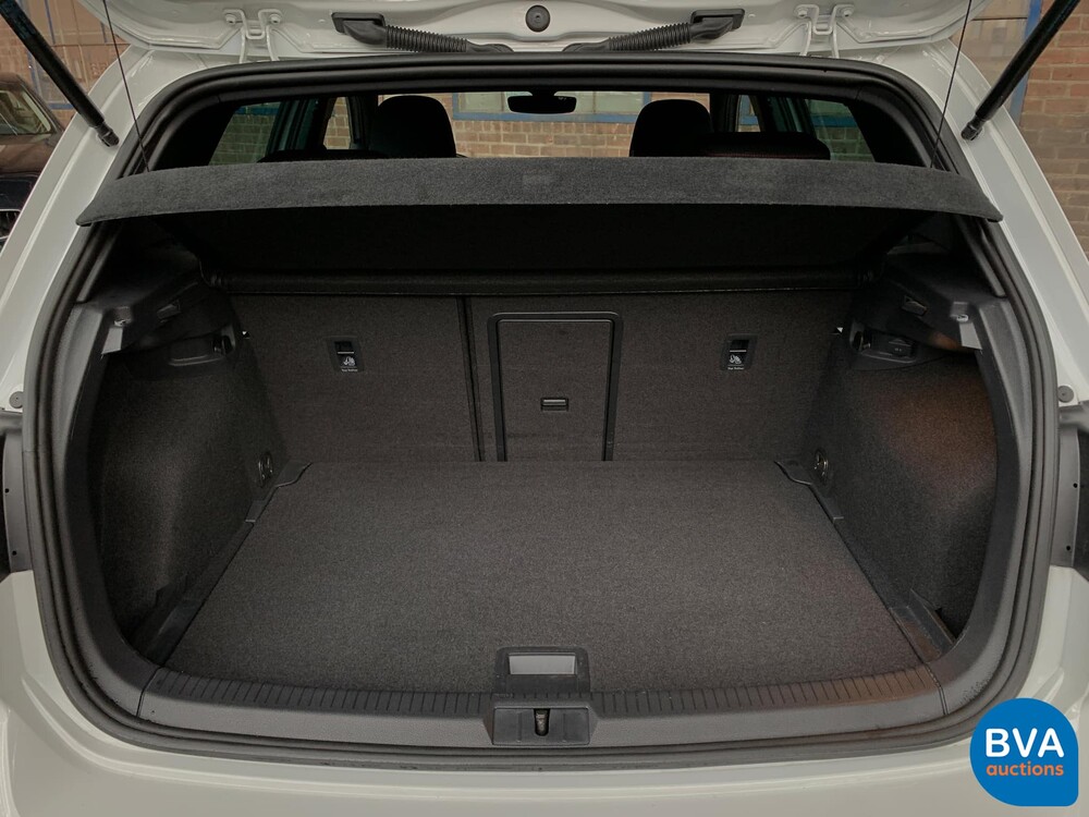 Volkswagen Golf GTI2.0 TSI Performance 245 PS 2020 FACELIFT, K-876-HF.