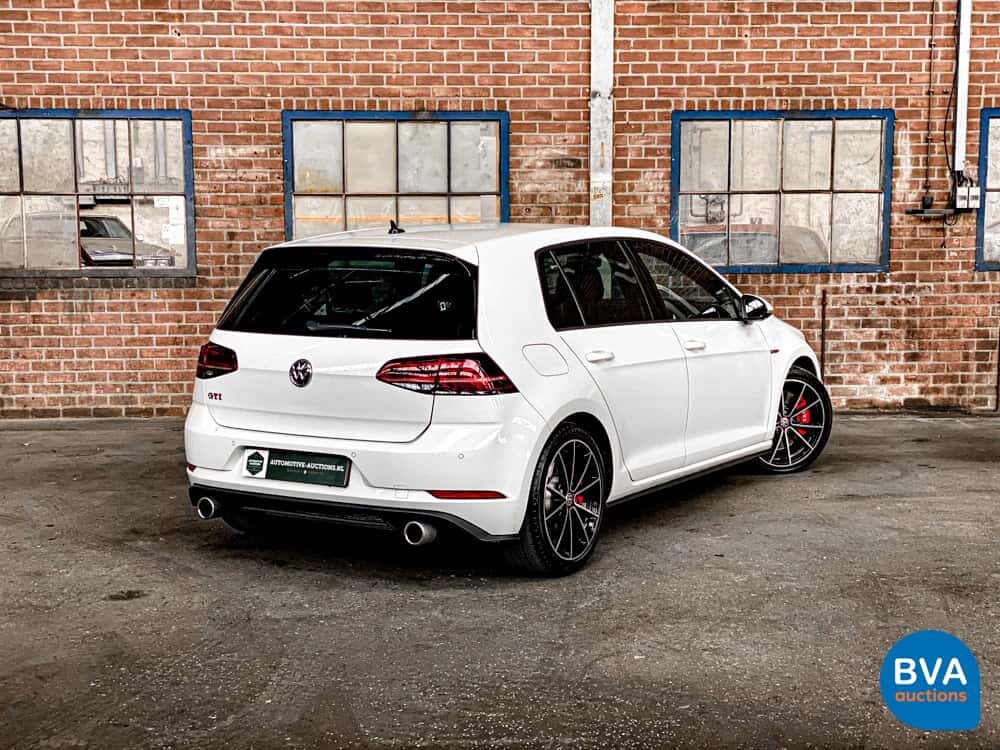 Volkswagen Golf GTI2.0 TSI Performance 245 PS 2020 FACELIFT, K-876-HF.