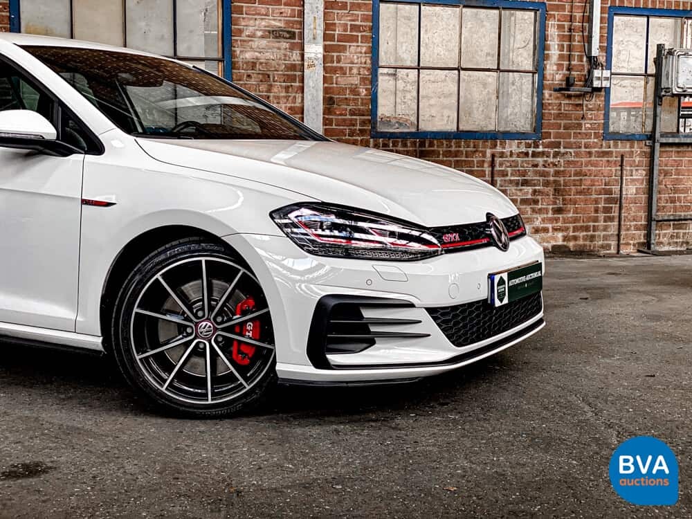 Volkswagen Golf GTI2.0 TSI Performance 245 PS 2020 FACELIFT, K-876-HF.