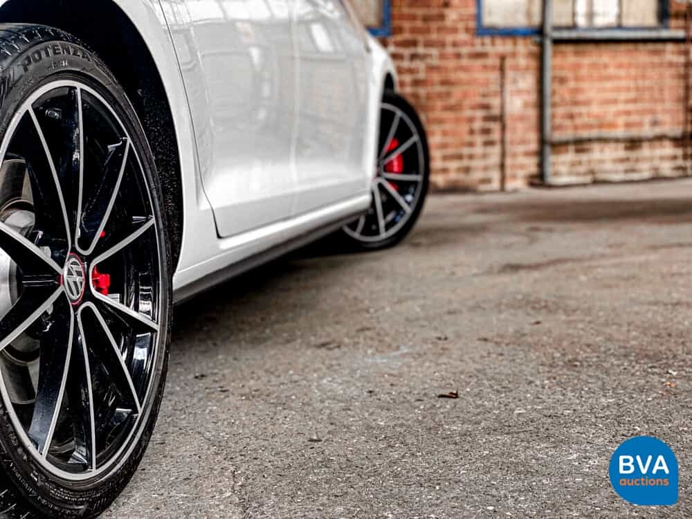 Volkswagen Golf GTI2.0 TSI Performance 245 PS 2020 FACELIFT, K-876-HF.
