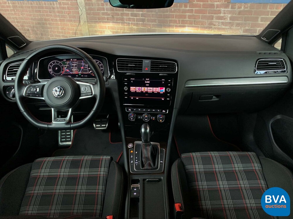 Volkswagen Golf GTI2.0 TSI Performance 245 PS 2020 FACELIFT, K-876-HF.