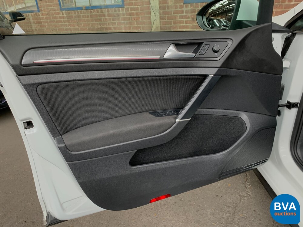 Volkswagen Golf GTI2.0 TSI Performance 245 PS 2020 FACELIFT, K-876-HF.