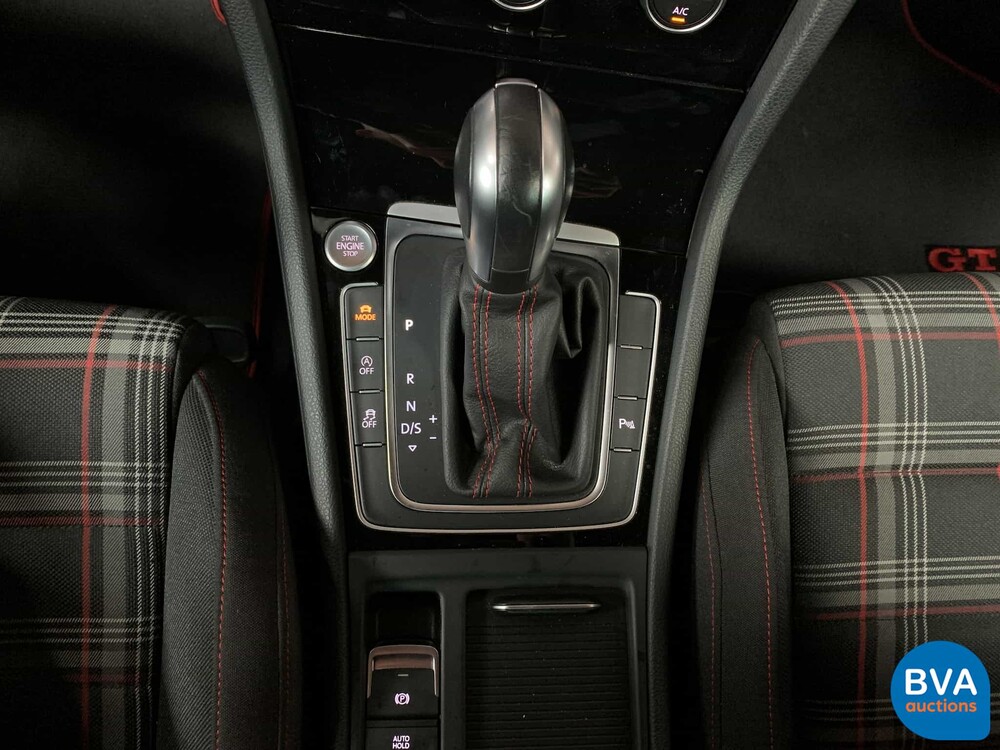 Volkswagen Golf GTI2.0 TSI Performance 245 PS 2020 FACELIFT, K-876-HF.