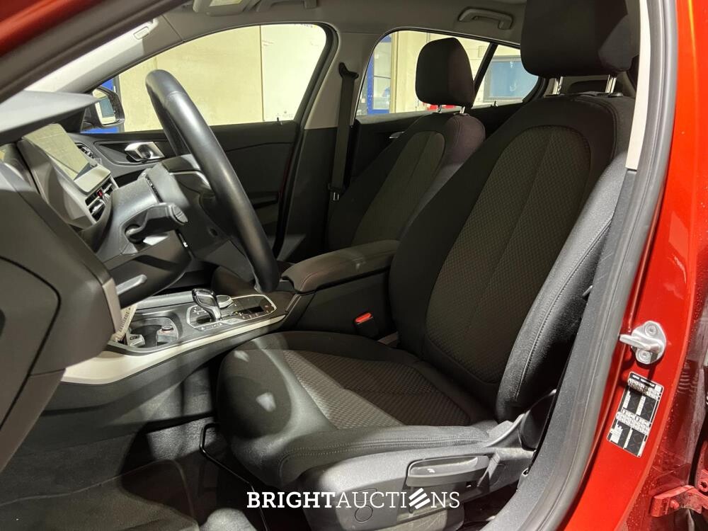 BMW 118i Business Edition 136pk 2022 (Origineel-NL) 1-serie F40, P-486-BZ