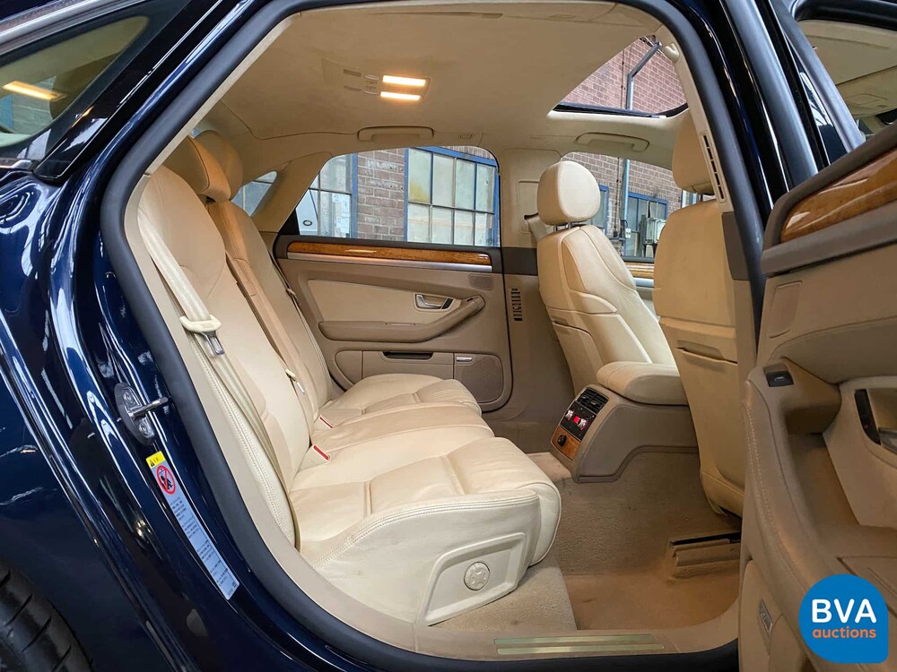 Audi A8 Lang 6.0 W12 Quattro Pro Line 450 PS 2006.