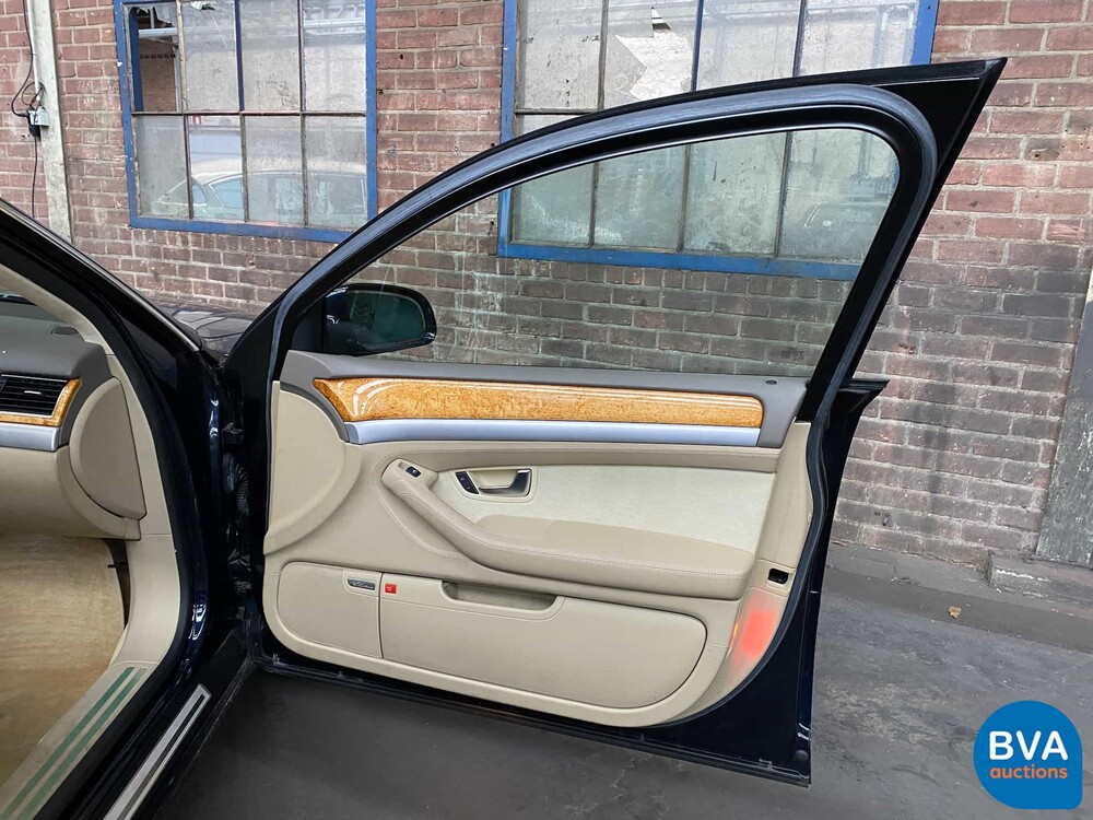 Audi A8 Lang 6.0 W12 Quattro Pro Line 450 PS 2006.