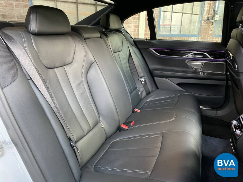 BMW 745th M-Sport 7er 394 PS 2021 -GARANTIE-.