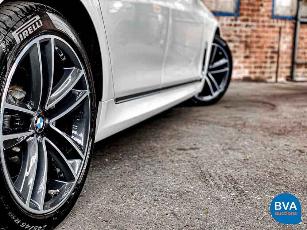 BMW 745th M-Sport 7er 394 PS 2021 -GARANTIE-.