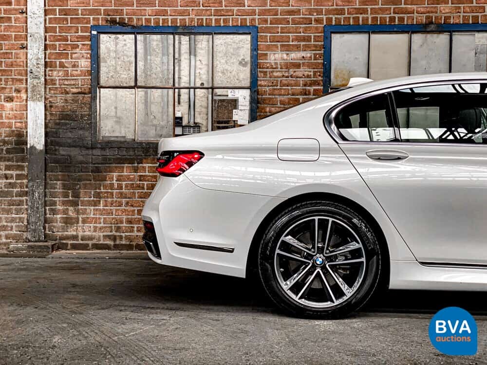 BMW 745th M-Sport 7er 394 PS 2021 -GARANTIE-.