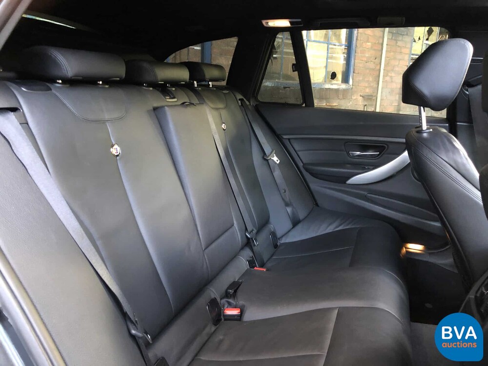 Alpina BMW B3 BiTurbo Touring Allrad 409pk 2013, JZ-235-B.