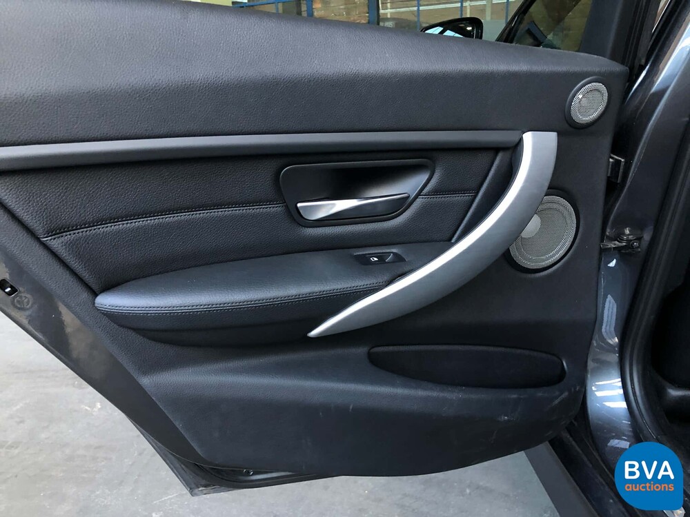 Alpina BMW B3 BiTurbo Touring Allrad 409pk 2013, JZ-235-B.