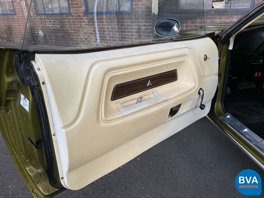 Dodge-Herausforderer 1974 5.2L V8.