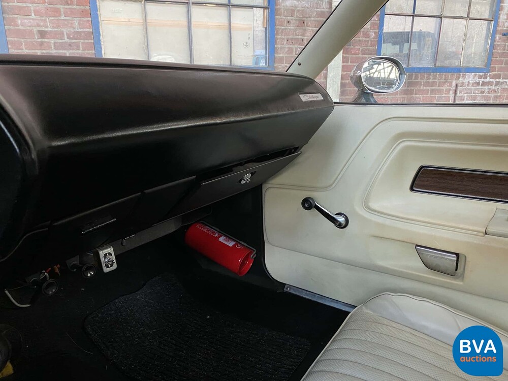 Dodge-Herausforderer 1974 5.2L V8.