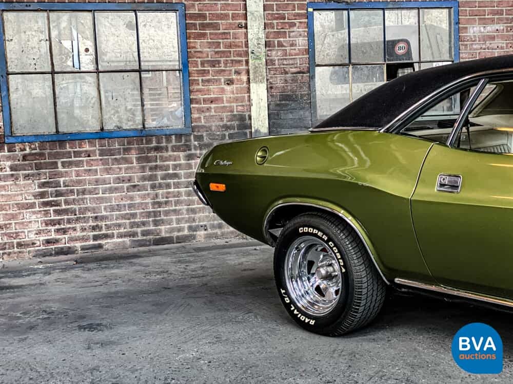 Dodge-Herausforderer 1974 5.2L V8.