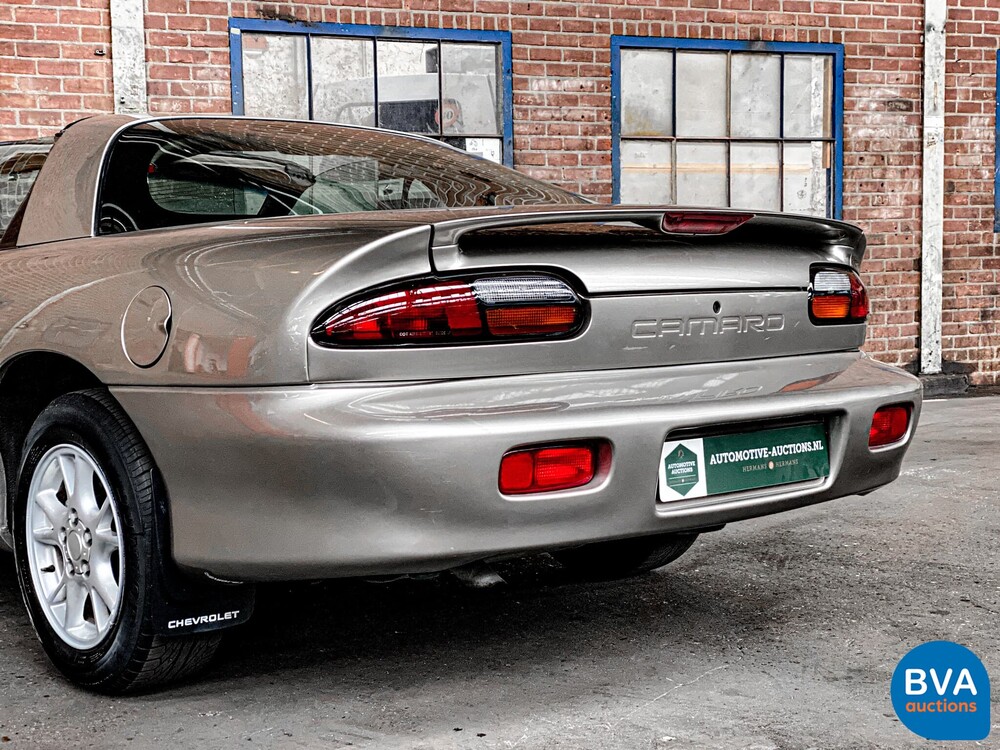 Chevrolet Camaro Coupé 194 PS 2001.