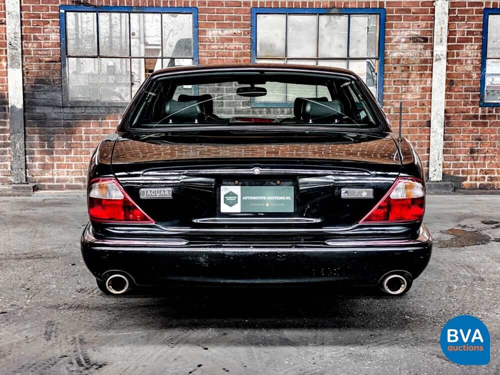 Jaguar XJR V8 363 PS 1998.