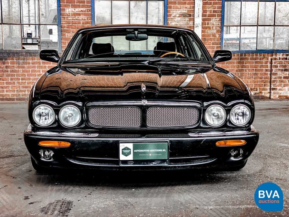 Jaguar XJR V8 363 PS 1998.