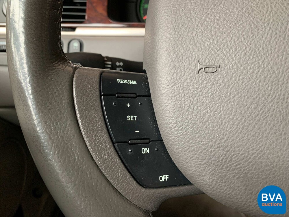 Lincoln Town Car Signature L4.6 V8 Extended 2008, 06-ZP-HH.