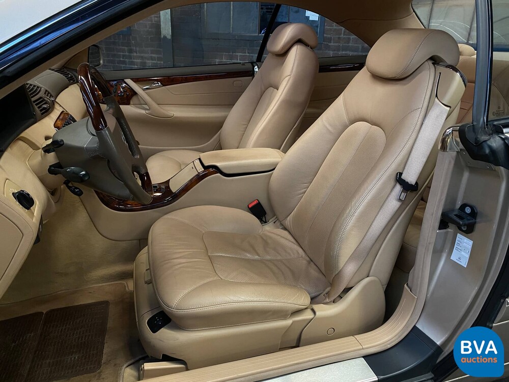 Mercedes-Benz CL500 C215 5.0 V8 2002.