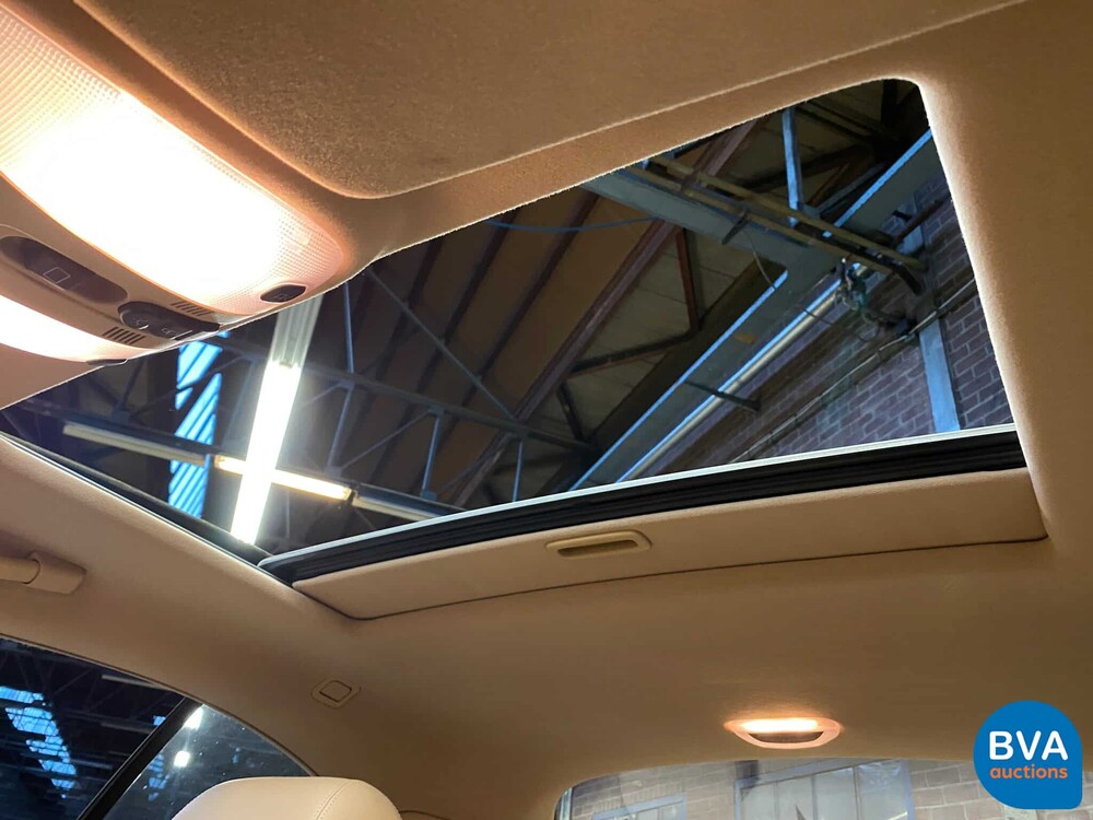 Mercedes-Benz CL500 C215 5.0 V8 2002.