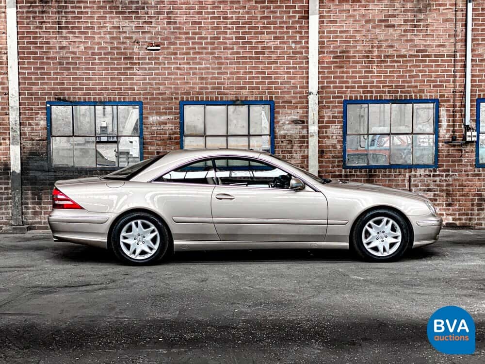 Mercedes-Benz CL500 C215 5.0 V8 2002.