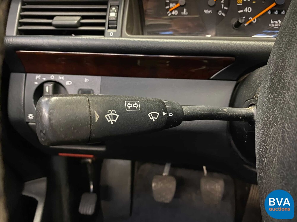 Mercedes-Benz E200 Cabrio W124 C 1995.