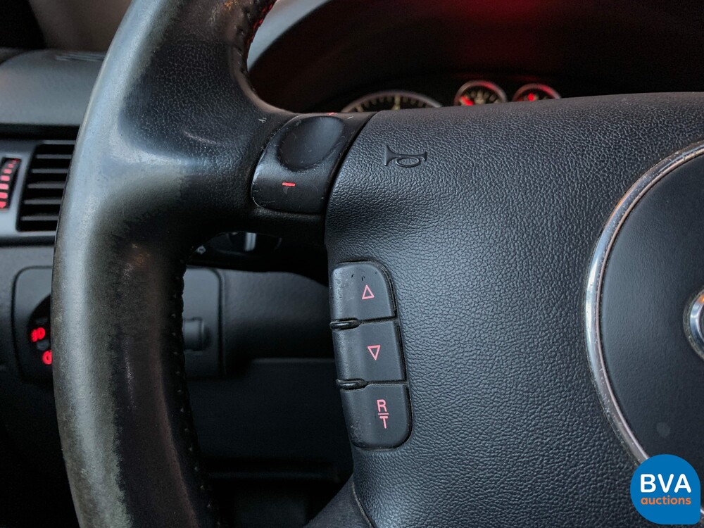 Audi A6 Allroad2.7 V6 Bi-Turbo Exclusive Quattro 250PS 2002 -Org NL-, 16-JF-LL.