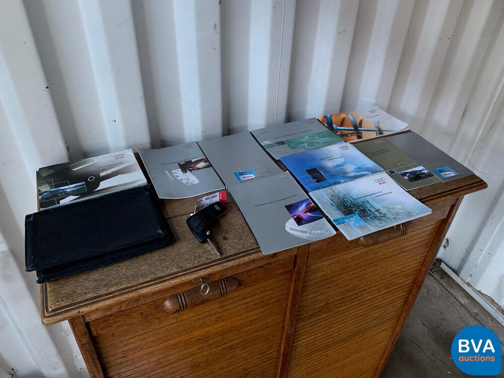 Audi A6 Allroad2.7 V6 Bi-Turbo Exclusive Quattro 250PS 2002 -Org NL-, 16-JF-LL.