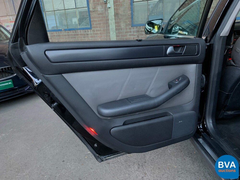 Audi A6 Allroad2.7 V6 Bi-Turbo Exclusive Quattro 250PS 2002 -Org NL-, 16-JF-LL.