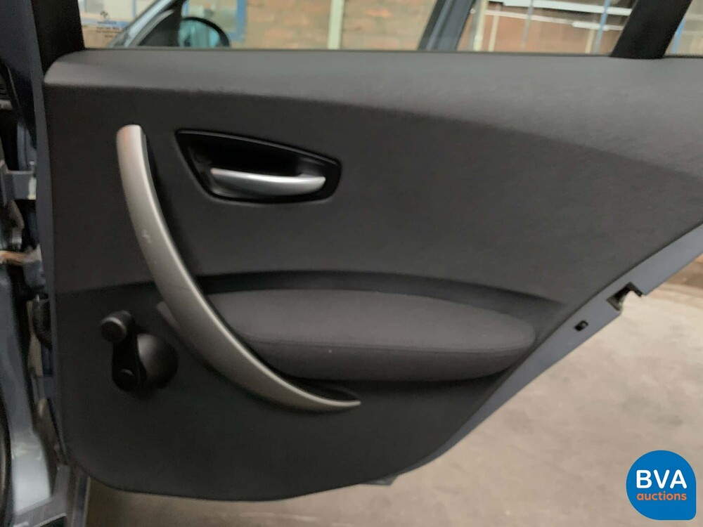 BMW 118i High Executive 1er 129pk 2006 -Original NL-, 47-SZ-VS.